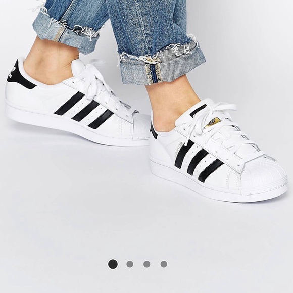 Adidas Superstar Sneakers - Picture 2 of 8